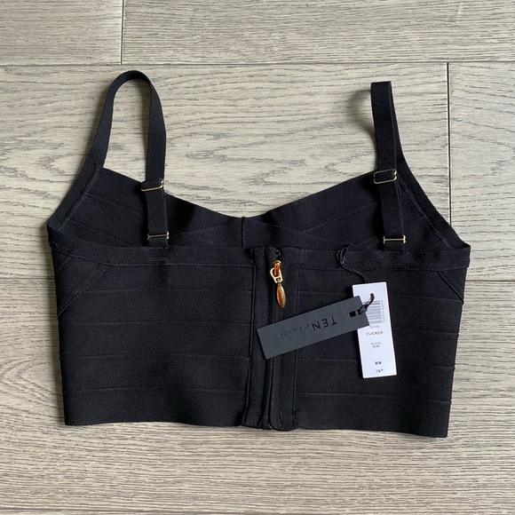 NEW Aritzia Black Crop Top - Picture 6 of 6
